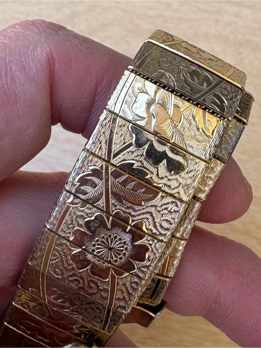 Vintage Gold-Toned Floral Engraved Metal Link Belt